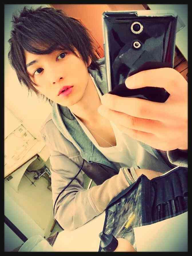 きゃりーぱみゅぱみゅの元カレ・鈴木勤の