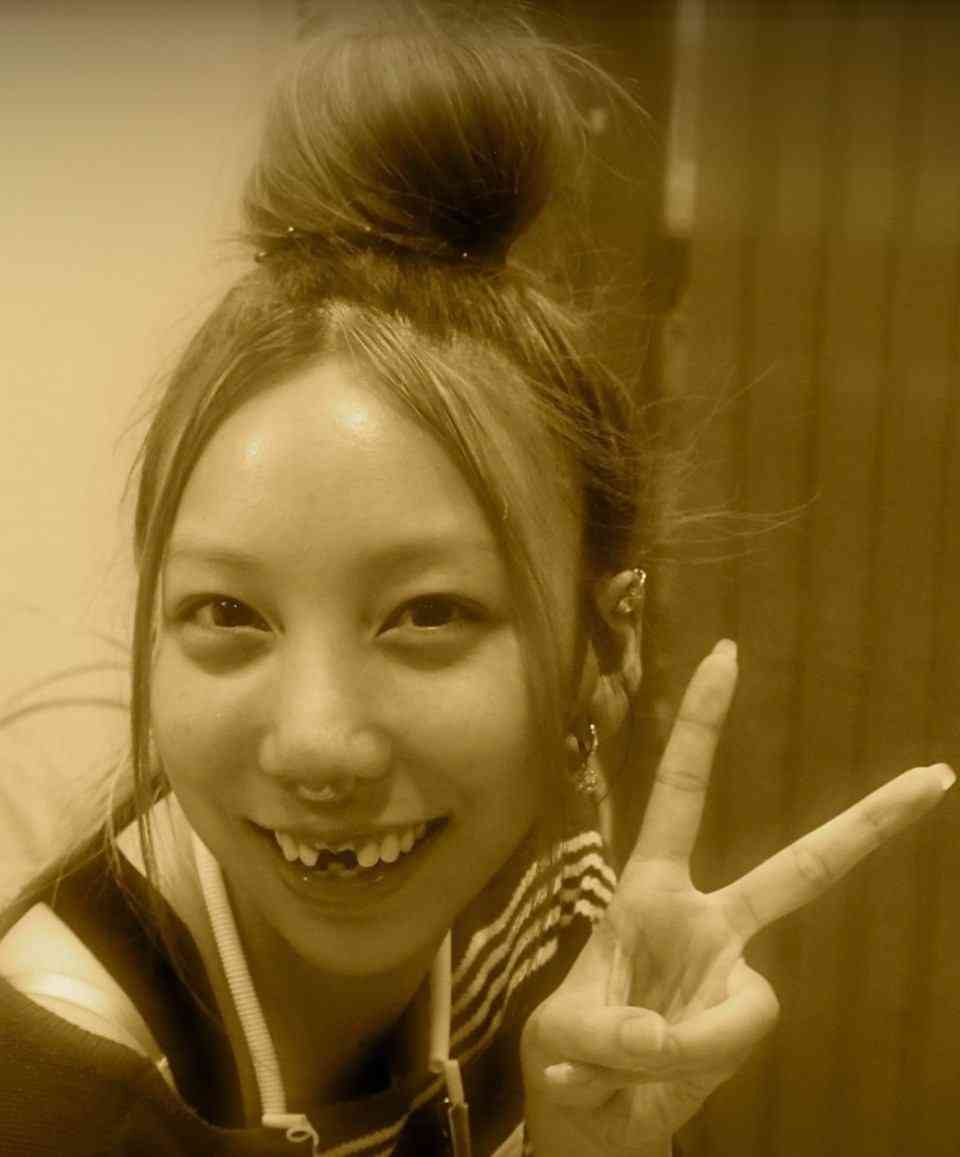 ざわちん、SMAPものまねメイクは「予想以上のクオリティー」出演を振り返る