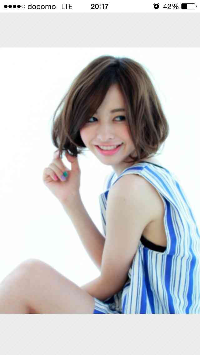 丸顔に合うヘアスタイルは？