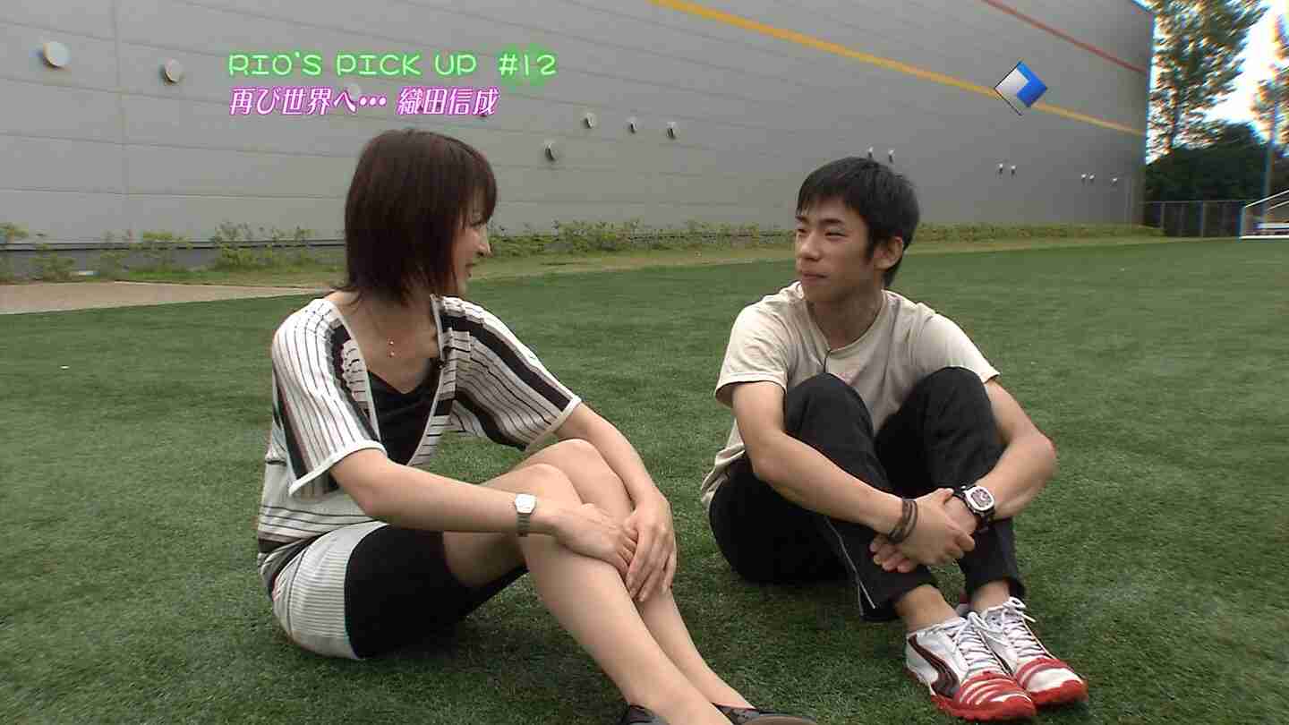 胸のチラ見せに対する男子のホンネは!?「得した気分」「計算して見せていそう」