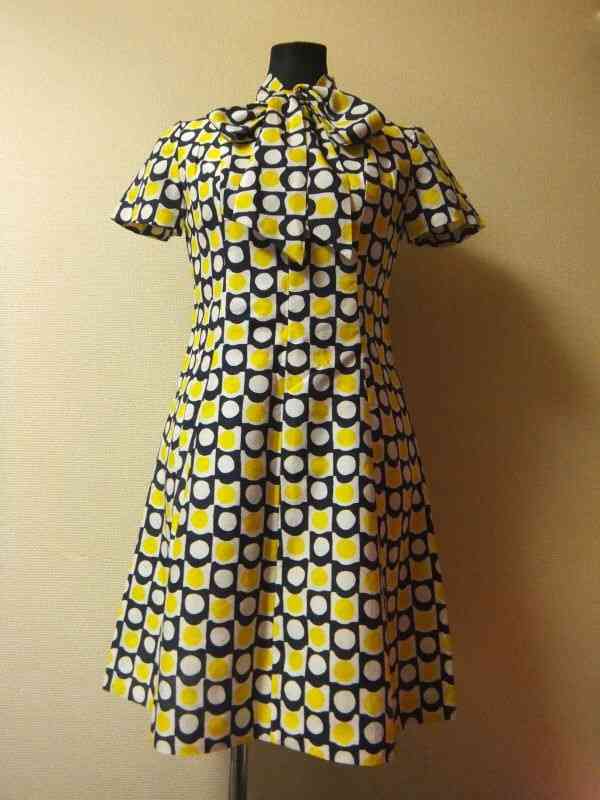 今ある服で一番古い物は？