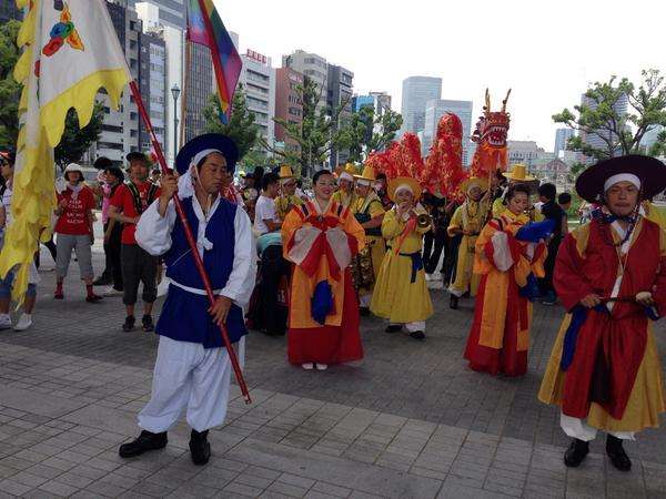 【最高裁】外国人は生活保護法の適用外
