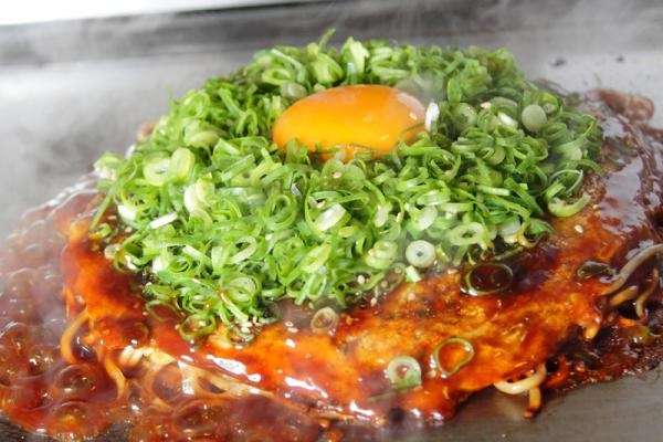 広島で美味しいお好み焼き屋さん教えて下さい。