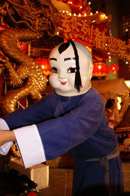 板野友美が水着姿でグラビア登場、金城武を「知らない」の驚き回答―台湾