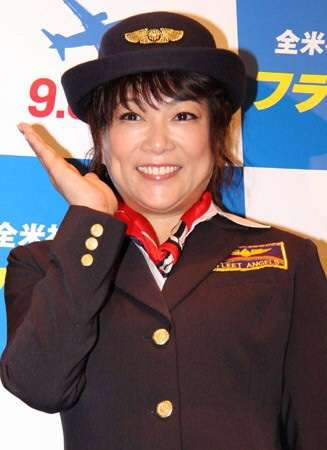 堀ちえみ、10年ぶりCA姿披露「どこまでいってもドジでノロマなカメ」