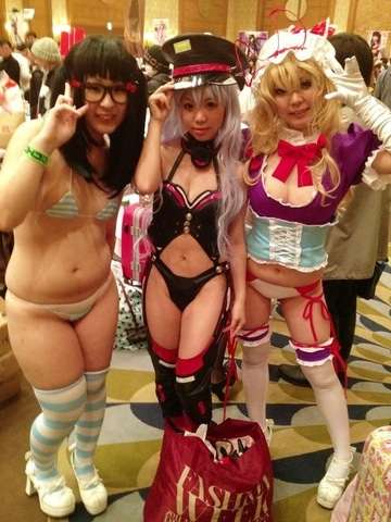コミケに小保方さんのコスプレをした人が現れる…