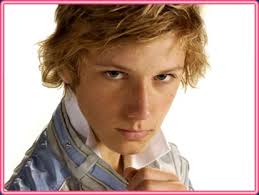 美少年と聞いて思い浮かぶ人は？