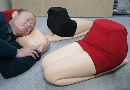 寝るのが楽しくなる！ユニークな枕いろいろ