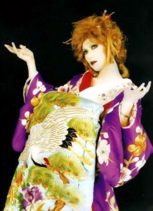 女装して可愛い芸能人