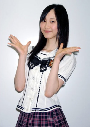 凹凸のない顔立ちの方居ますか？