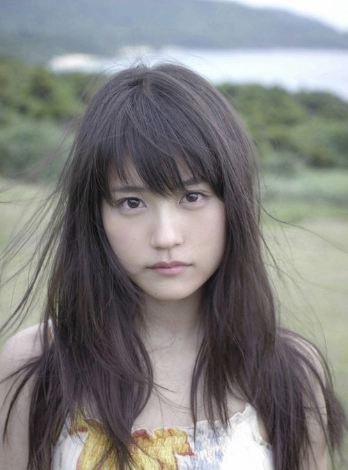 バラエティ番組のMCにも進出する有村架純、有田哲平をメロメロにするその魅力とは