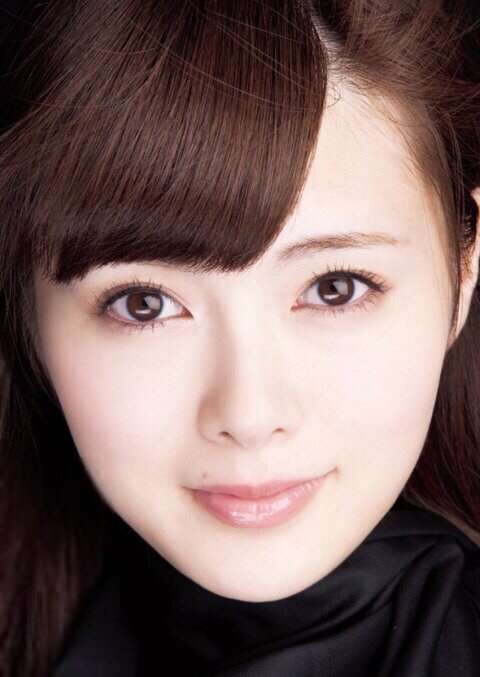 美容整形でなりたい芸能人1位は?