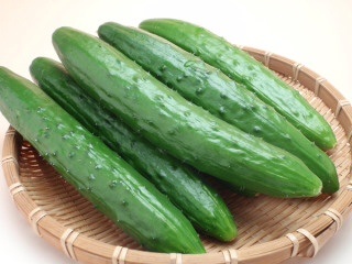 マスコミ「カレーを作ると野菜が高騰しているから去年と比較して337円高くなってます!」→その内訳がすごいと話題に