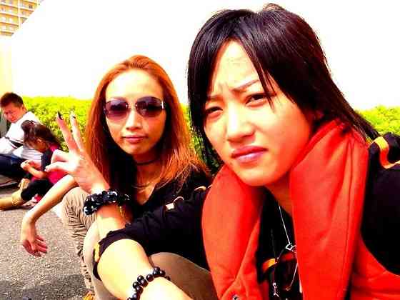 コンビニ店長に土下座、新たに女2人を逮捕 39歳アルバイト従業員と10代娘