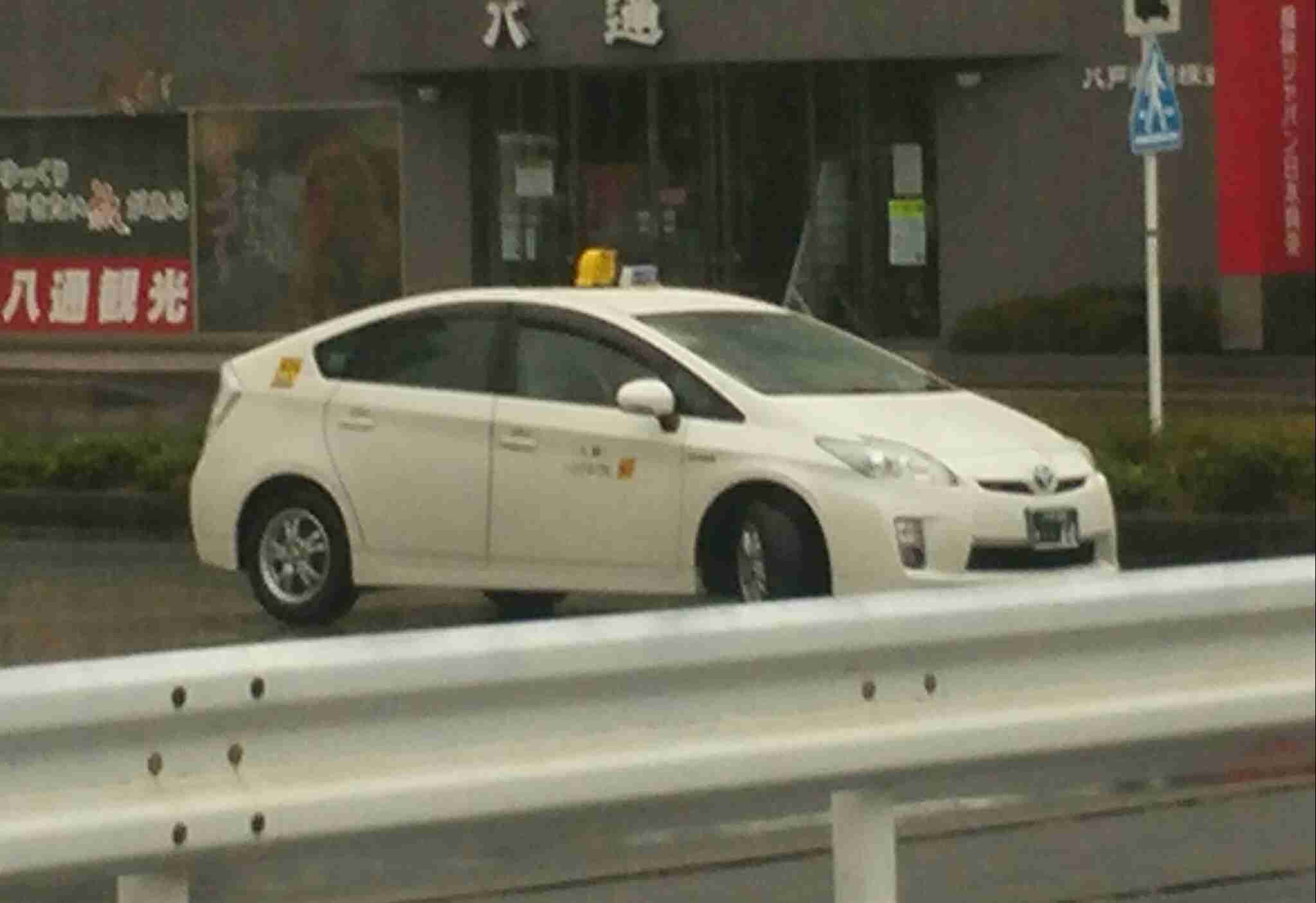 バカリズム脚本ドラマで竹野内豊が過去へ誘うタクシー運転手に