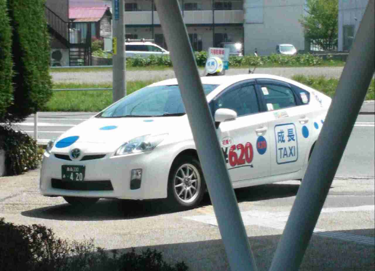 バカリズム脚本ドラマで竹野内豊が過去へ誘うタクシー運転手に