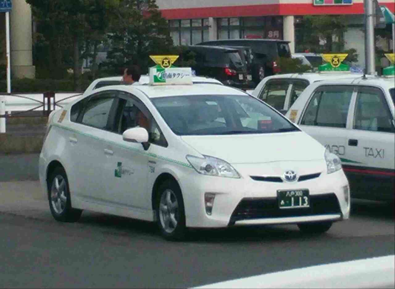バカリズム脚本ドラマで竹野内豊が過去へ誘うタクシー運転手に