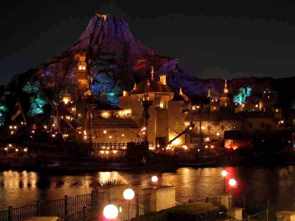 夜景を楽しむトピ
