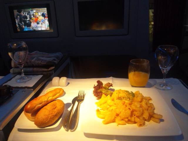 世界の機内食:D