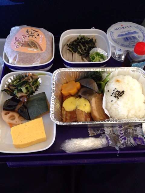 世界の機内食:D
