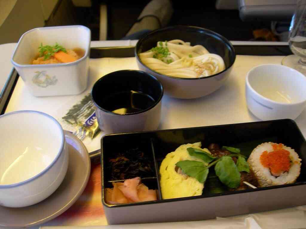 世界の機内食:D