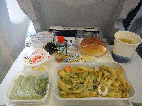 世界の機内食:D