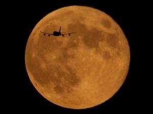 今夜10時38分、2014年最後のスーパームーン