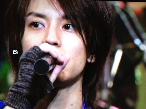 関ジャニ∞渋谷すばると交際のアイドル青山玲子にファン激怒「抱かれた事ありますか」と直撃も