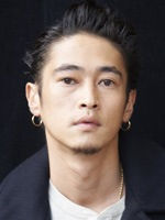 顔がどストライクの男性芸能人は誰ですか？