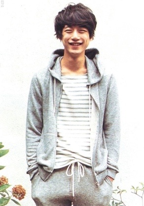 顔がどストライクの男性芸能人は誰ですか？