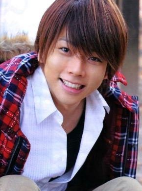 顔がどストライクの男性芸能人は誰ですか？