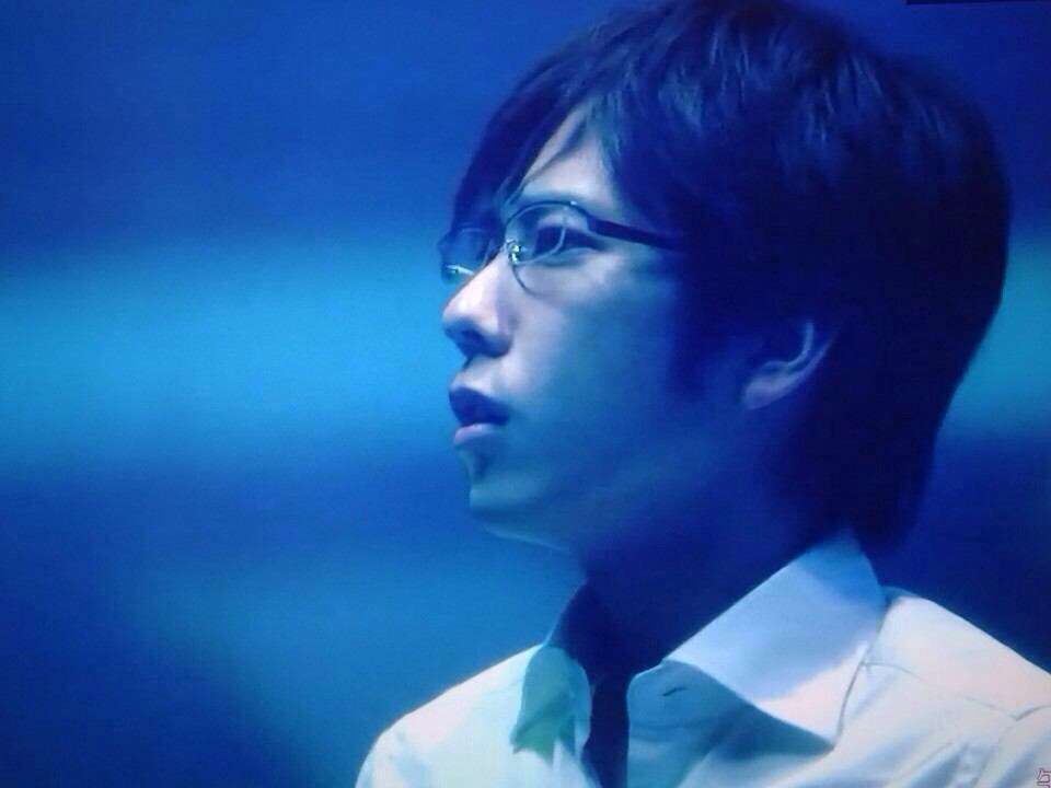 メガネが似合う芸能人。