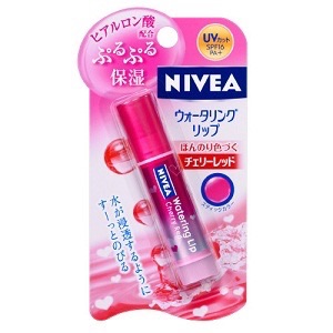 色つきリップ愛用者！