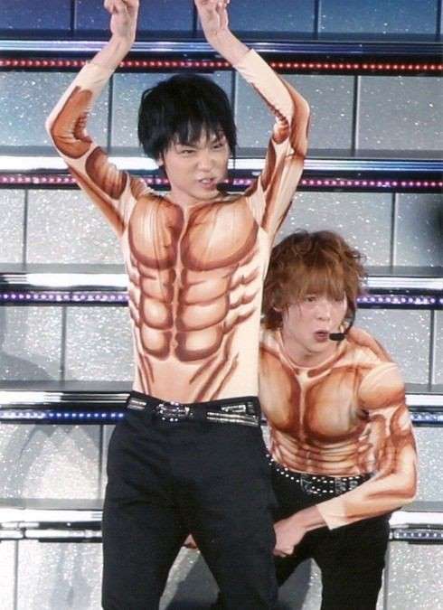 笑える？芸能人の衣装が見たい