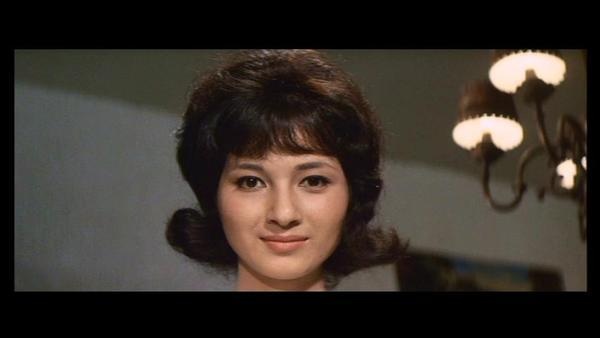 正統派の美人女優。