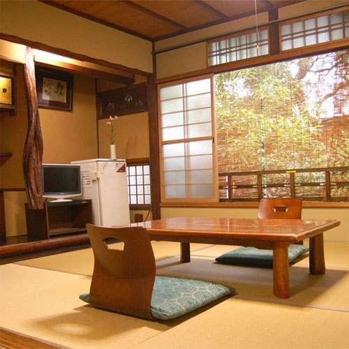 接客業の方に質問！お一人様の来店は気にしてないですか？