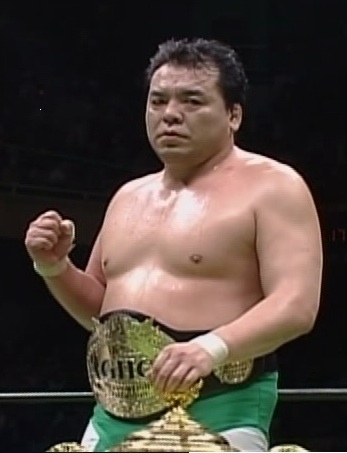 「プロレス女子」が急増、入門書や「女子会」…会場ではイケメンレスラーに熱烈声援