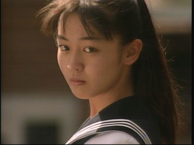 高校生役の芸能人をひたすら召集していくトピ