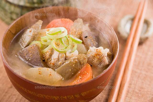 冬に食べたくなる料理は何ですか？