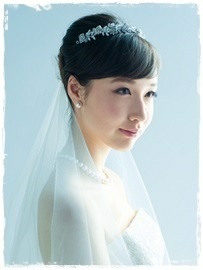 素敵な花嫁ヘアスタイルを貼っていきましょう