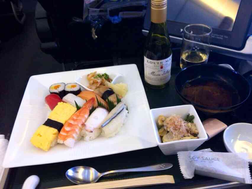 世界の機内食:D