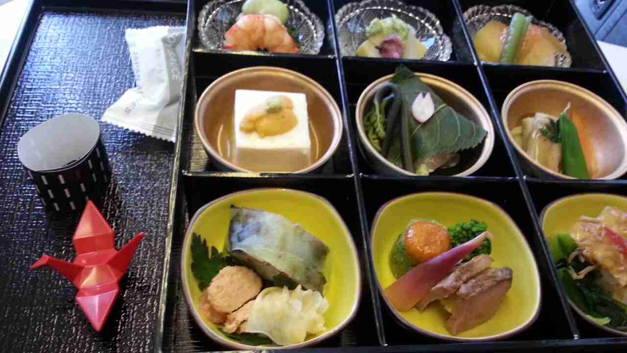 世界の機内食:D