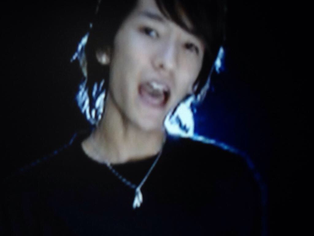 芹那、関ジャニ∞大倉忠義との「お揃い」アピールでファン挑発?