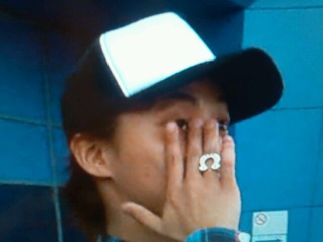 芹那、関ジャニ∞大倉忠義との「お揃い」アピールでファン挑発?