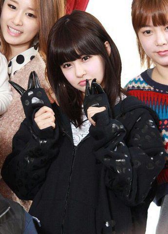 黒髪が似合う芸能人の画像を集めるトピ