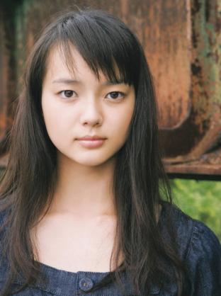 黒髪が似合う芸能人の画像を集めるトピ