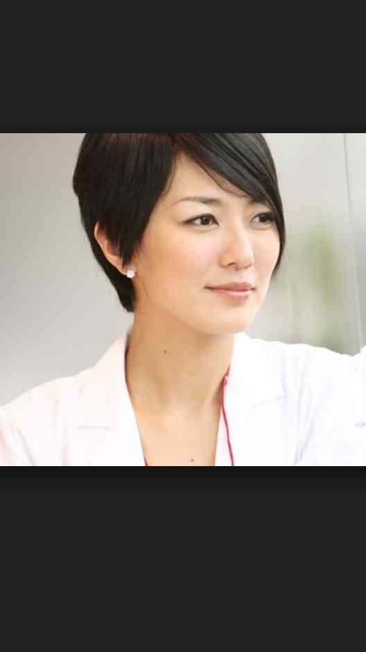 黒髪が似合う芸能人の画像を集めるトピ