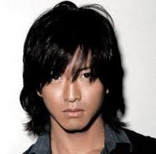 黒髪が似合う芸能人の画像を集めるトピ