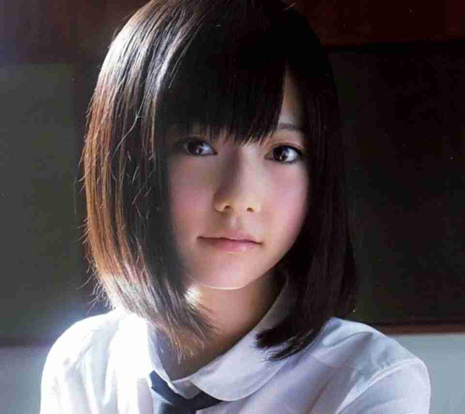 黒髪が似合う芸能人の画像を集めるトピ