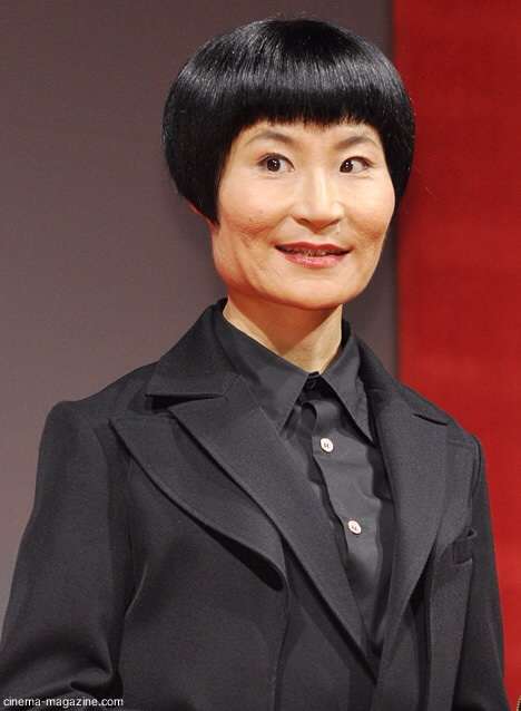 黒髪が似合う芸能人の画像を集めるトピ